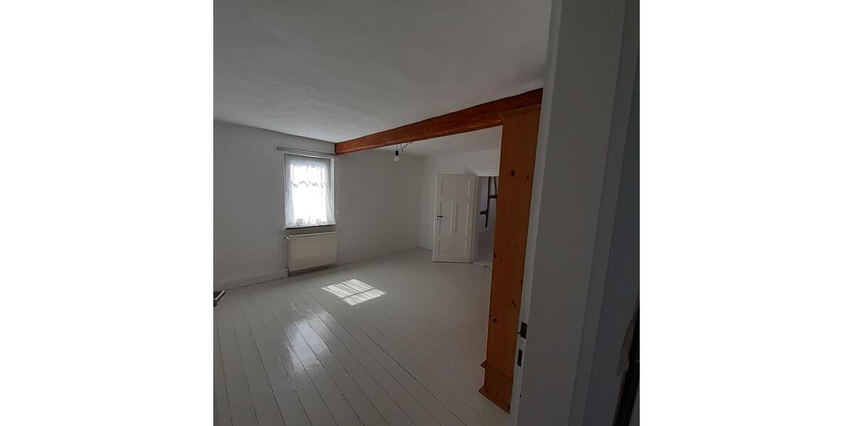 Einfamilienhaus Grebenhain - 6 Zimmer, 140 m&sup2;, 1.100&euro; | Angebot:26060652