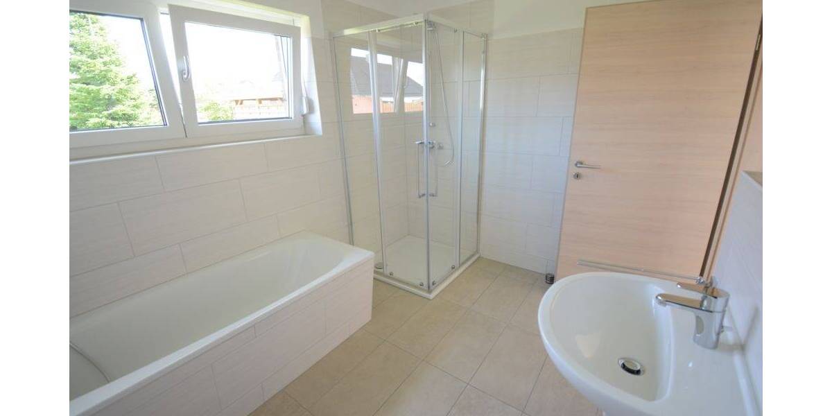 Einfamilienhaus Epenwöhrden - 2 Zimmer, 72 m&sup2;, 850&euro; | Angebot:25687146