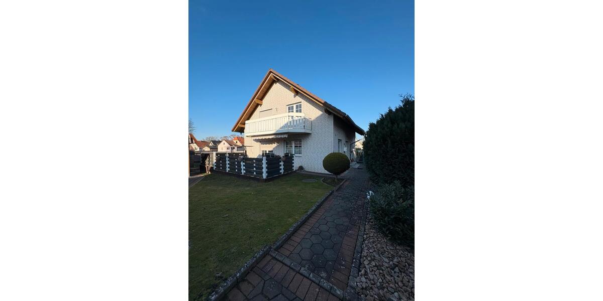 Einfamilienhaus Lage - 5 Zimmer, 136 m&sup2;, 400.000&euro; | Angebot:25063639