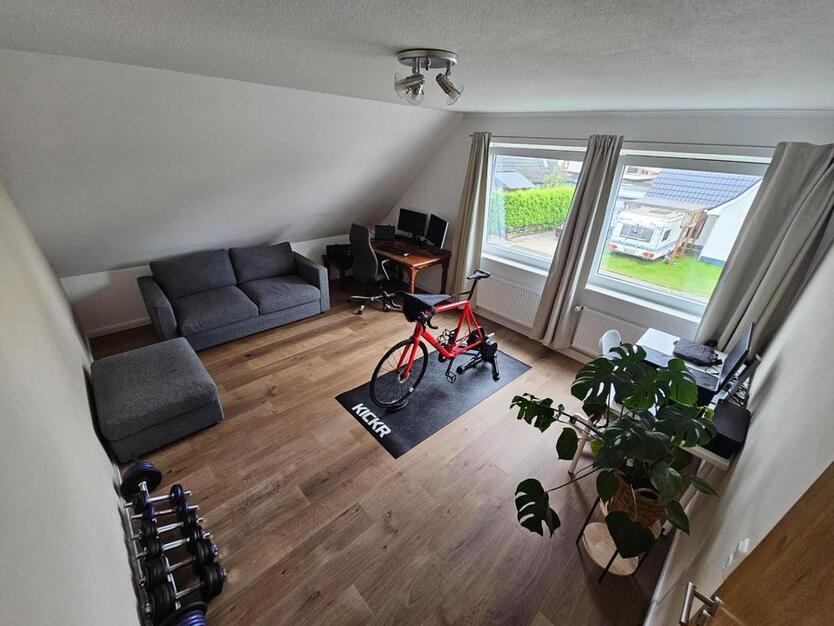 Einfamilienhaus (150 m² Wfl., 369 m² Grdst., 4 Zi., 2 Bäder)