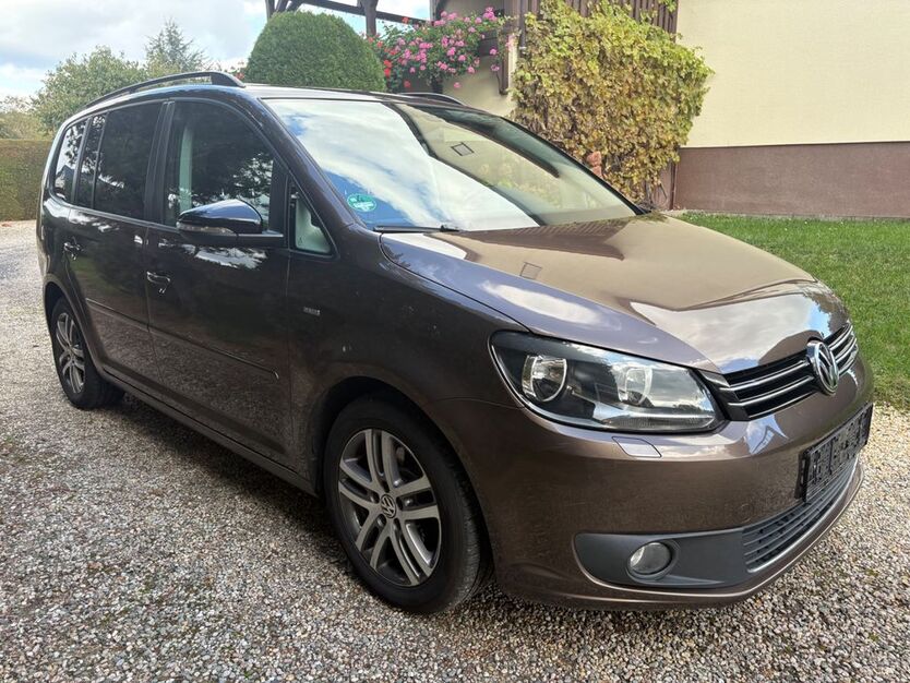 VW Touran 123.500 km 9.490 € Rudolstadt 07407