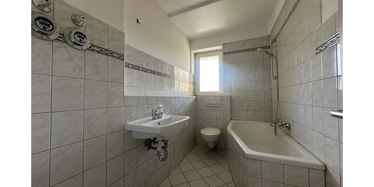 klein aber fein: 1 Raum Singlewohnung mit Balkon und Aufzug in der Innenstadt! - Etagenwohnung Gera Debschwitz | Angebot:26828359