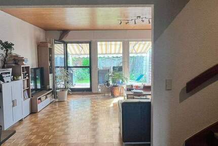 Familienfreundliches Reihenhaus mit Gartenidylle in Freiburg-Haslach 5 zimmer