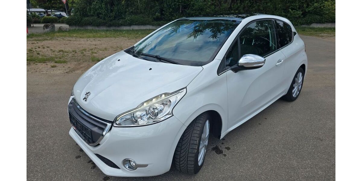 Peugeot 208 110.000 km 4.900 &euro; Lampertheim 68823