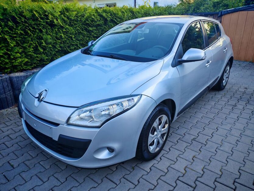 Renault Megane 230.930 km 2.500 € München 81247
