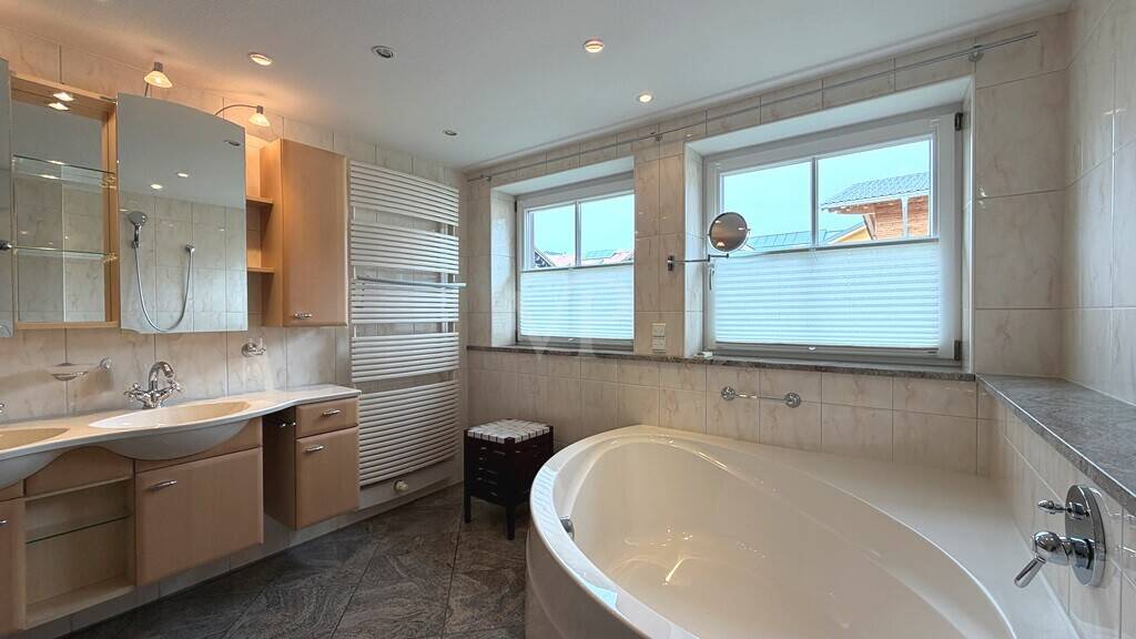 Etagenwohnung Oberstdorf - 3 Zimmer, 149 m&sup2;, 1.195.000&euro; | Angebot:26156115