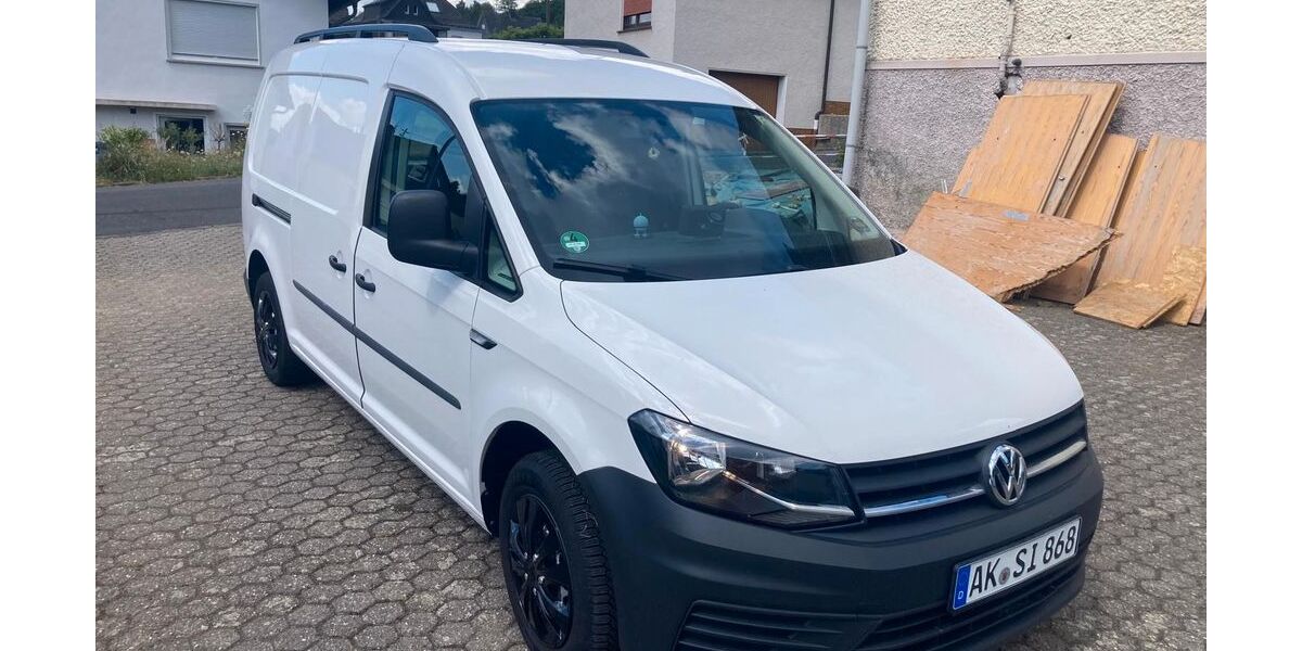 VW Caddy 208.000 km 8.200 &euro; Wallmenroth 57584