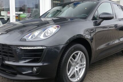 Porsche Macan 106.989 km 33.890 &euro; München 80687
