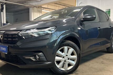 Dacia Sandero 29.508 km 13.990 &euro; Berlin 12247