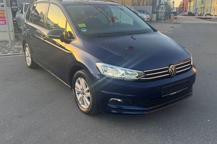 VW Touran 126.000 km 20.200 &euro; Nürnberg 90431