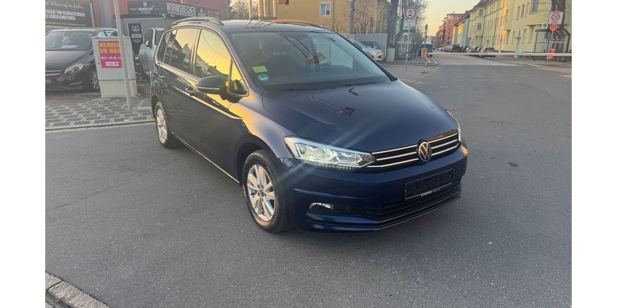 VW Touran 126.000 km 20.200 &euro; Nürnberg 90431