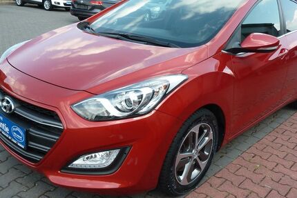 Hyundai i30 70.000 km 9.900 &euro; Hamm 59073