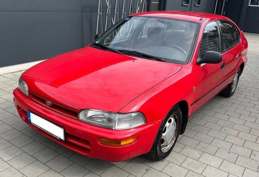 Corolla Liftback E10 ; 1.3 XLI ; 16V
