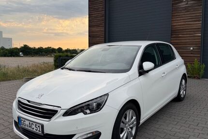 Peugeot 308 86.000 km 7.300 &euro; Rüsselsheim 65428