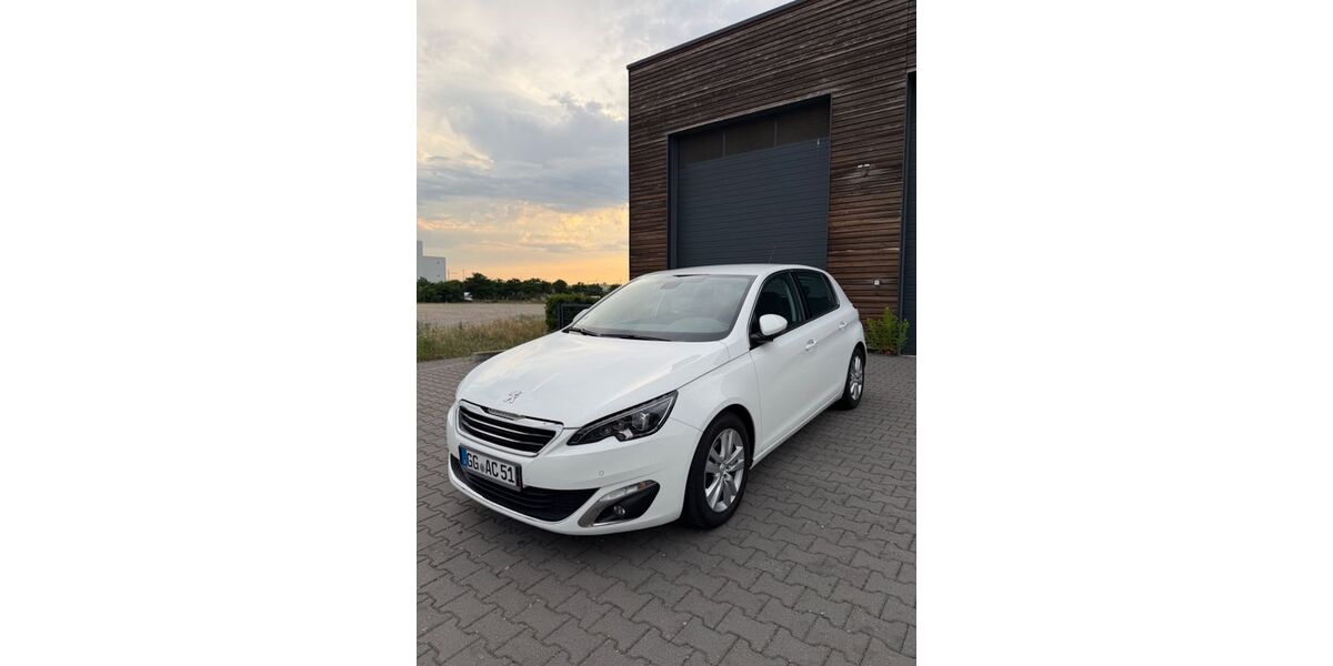 Peugeot 308 86.000 km 7.300 &euro; Rüsselsheim 65428