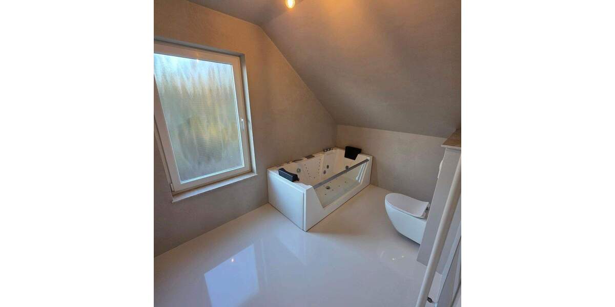 Einfamilienhaus Hohenmölsen - 5 Zimmer, 121 m&sup2;, 385.000&euro; | Angebot:25277430