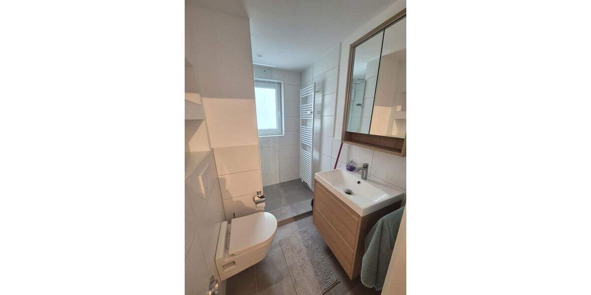 Etagenwohnung Hanau Kesselstadt - 2 Zimmer, 60 m&sup2;, 1.200&euro; | Angebot:24960939