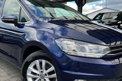 VW Touran 273.692 km 10.990 € Nalbach 66809