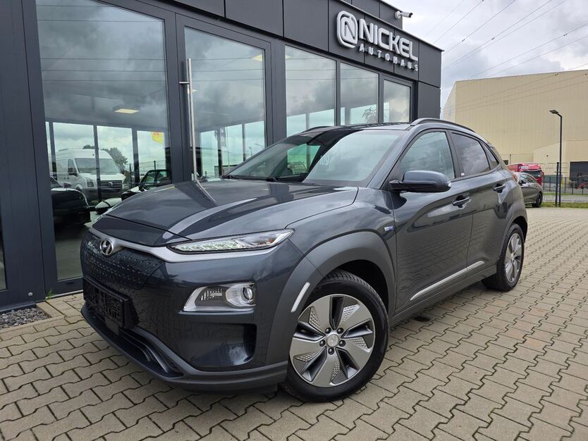 Hyundai KONA 43.987 km 20.999 € Damme 49401