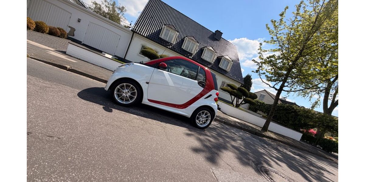 Smart ForTwo 90.000 km 4.900 &euro; Düsseldorf 40212