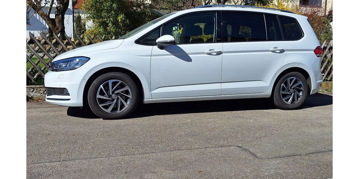 VW Touran 48.000 km 18.900 &euro; Dillingen 89407