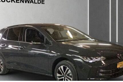 VW Golf 1.950 km 32.444 &euro; Luckenwalde 14943