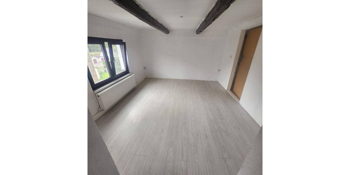 Einfamilienhaus Großschirma Großvoigtsberg - 3 Zimmer, 90 m&sup2;, 450&euro; | Angebot:26377352