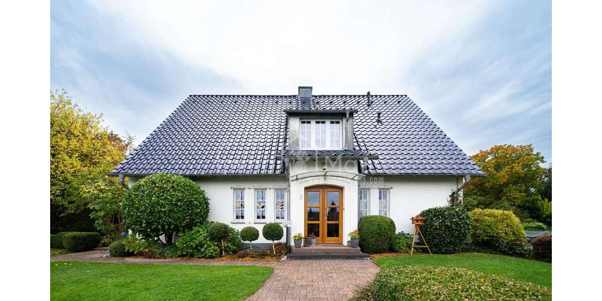 Haus zum Kaufen in Meinerzhagen 599.000 € 215 m² 6 zimmer