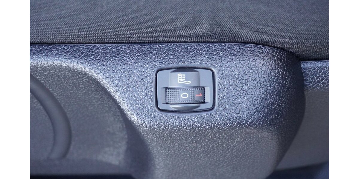 Fiat Scudo MultiCab L3 145 AT/ Vollausstattung + AHK 47.642 km 29.393 &euro; Münchenbernsdorf 07589