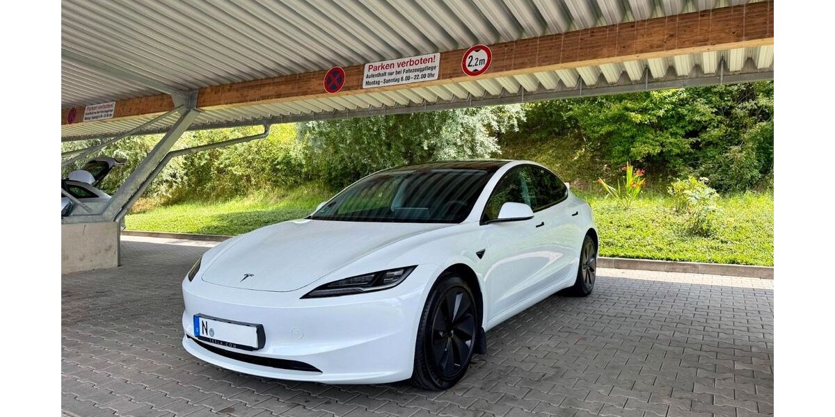 Tesla Model 3 27.850 km 44.950 &euro; Schwaig bei Nürnberg 90571