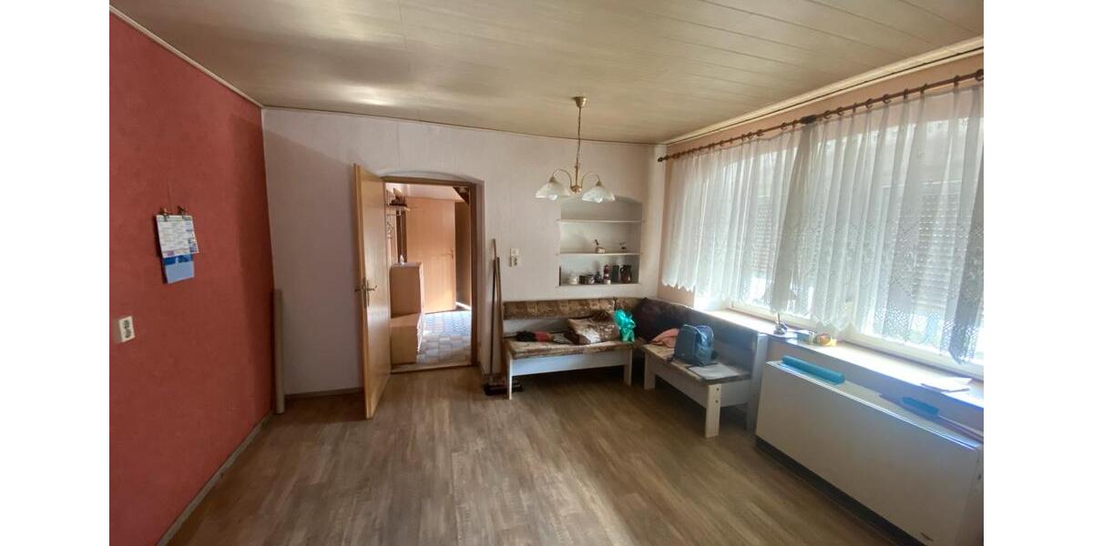 Einfamilienhaus Ebersbach - 5 Zimmer, 95 m&sup2;, 85.000&euro; | Angebot:26940795