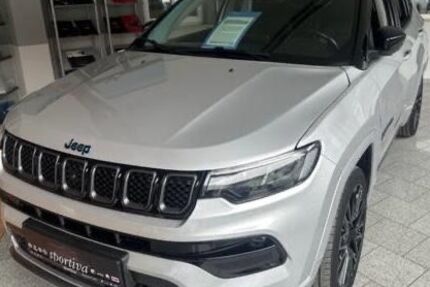 Jeep Compass 47.600 km 23.900 &euro; München 80935