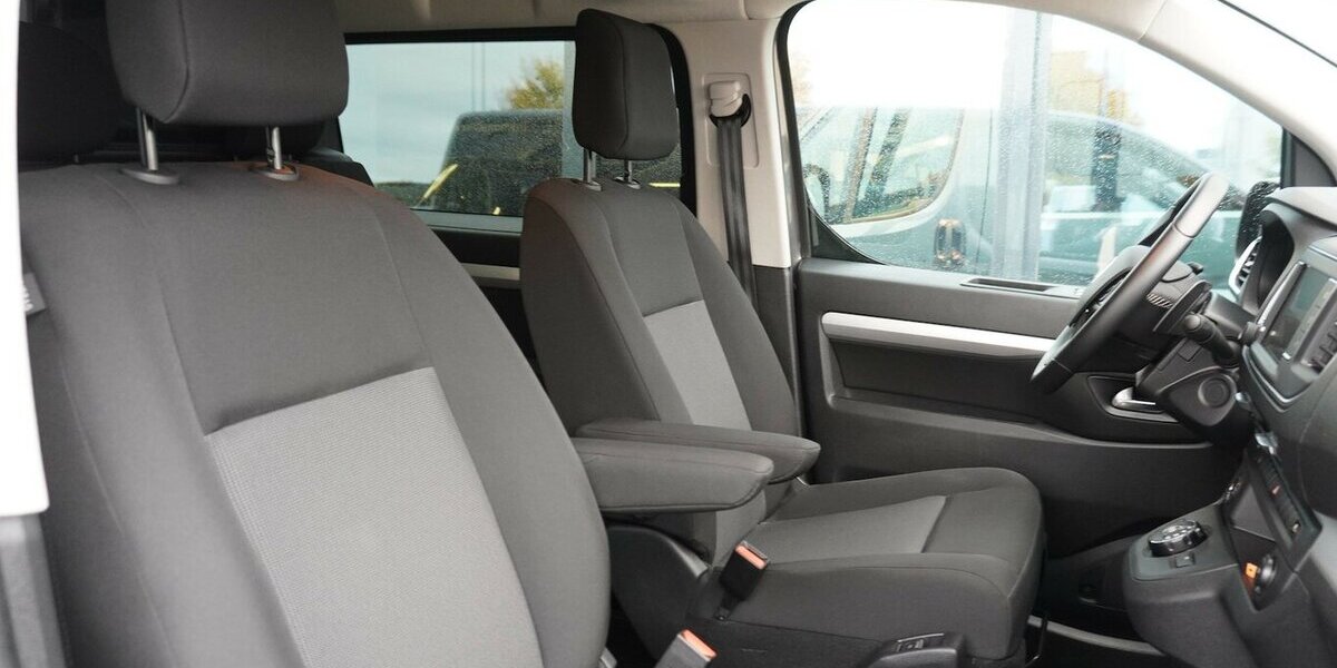 Fiat Scudo MultiCab L3 180 AT/ Vollausstattung 41.498 km 33.915 &euro; Münchenbernsdorf 07589