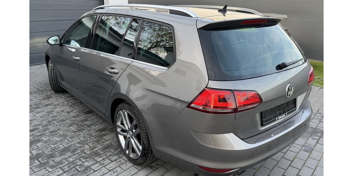 VW Golf VII Variant 232.327 km 7.699 &euro; Güstrow 18273