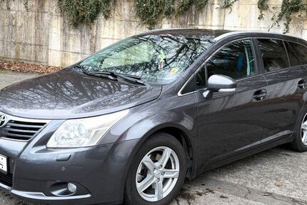 Toyota Avensis 221.000 km 5.500 &euro; Dörfles-Esbach 96487