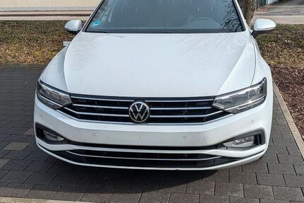 VW Passat 134.000 km 17.999 &euro; Vöhringen 89269