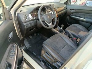 Suzuki VITARA 1.4 COMFORT+ HYBRID 6.950 km 22.960 &euro; Höhenkirchen-Siegertsbrun 85635