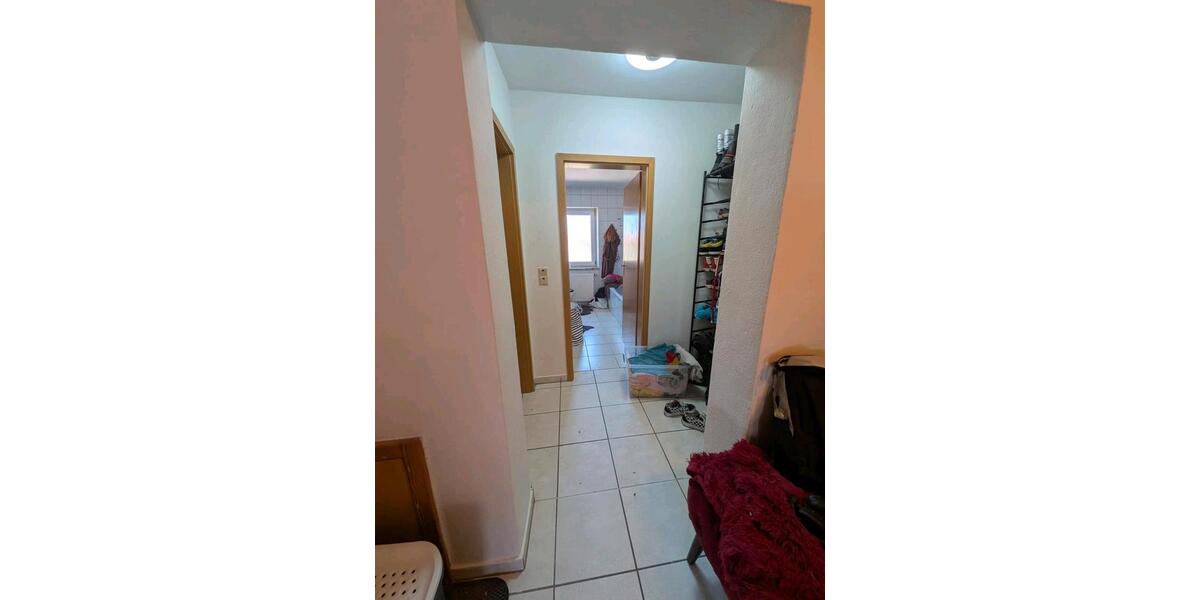 Etagenwohnung Schwarzenfeld - 4 Zimmer, 90 m&sup2;, 850&euro; | Angebot:26395836