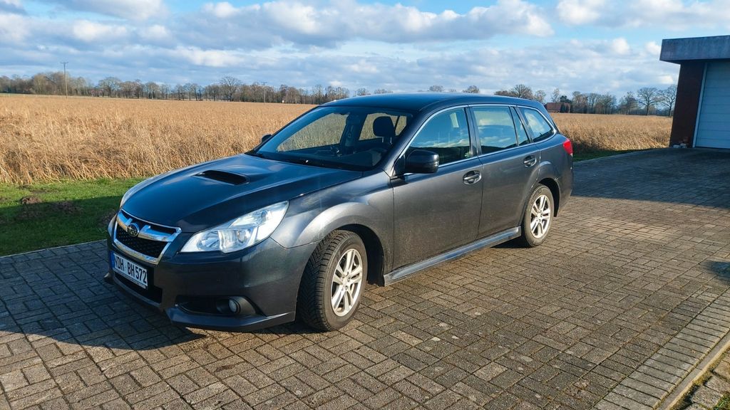 Subaru Legacy 190.000 km 6.800 &euro; Rahden 32369