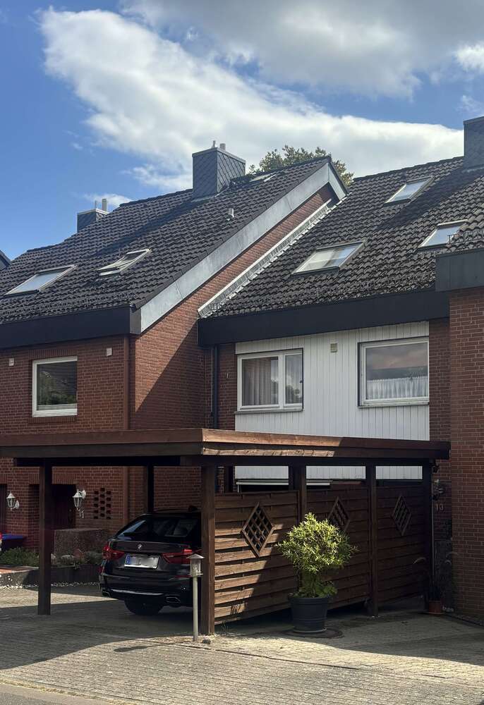 Haus zum Kaufen in Norderstedt 470.000 € 126 m²