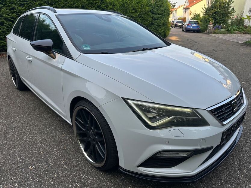 Seat Leon 94.000 km 14.490 € Freiberg am Neckar 71691