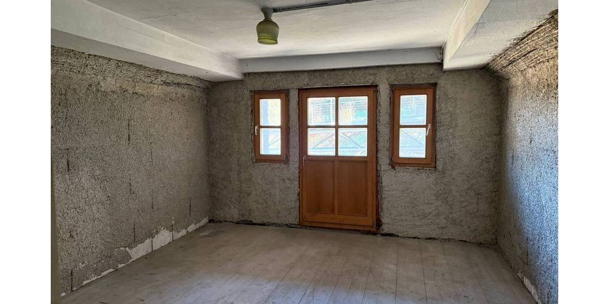 Einfamilienhaus Traunstein - 3 Zimmer, 116 m&sup2;, 230.000&euro; | Angebot:26388612