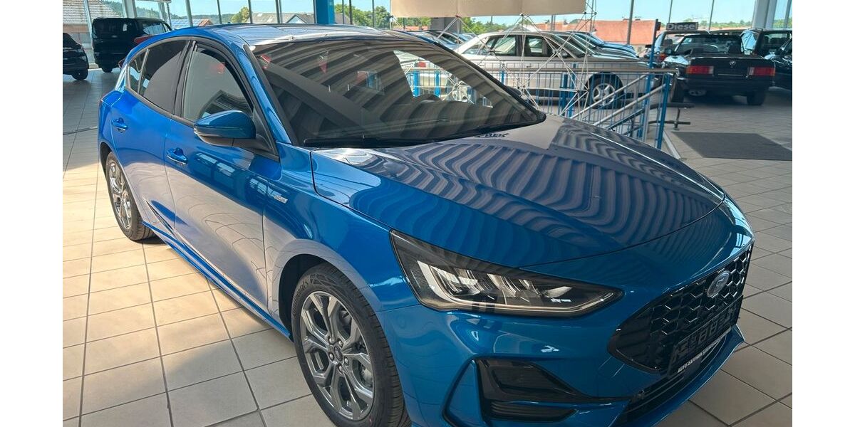 Ford Focus 2.850 km 26.990 &euro; Batzhausen 92358