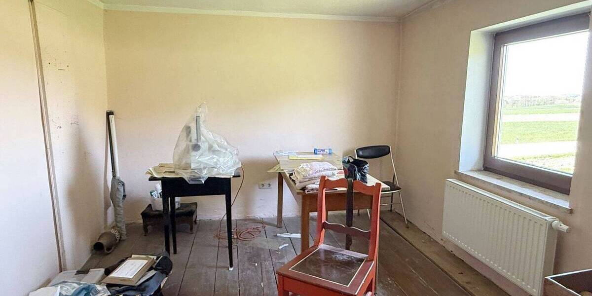 Einfamilienhaus Simbach am Inn / Kirchberg Simbach - 8 Zimmer, 215 m&sup2;, 320.000&euro; | Angebot:26817265