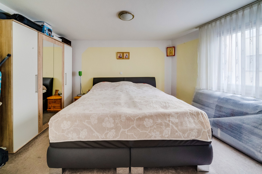 Wohn- und Geschäftshaus in der Reutlinger Innenstadt - für Investoren und Eigennutzer 8 zimmer