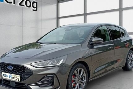 Ford Focus 2.500 km 30.990 &euro; Schramberg 78713