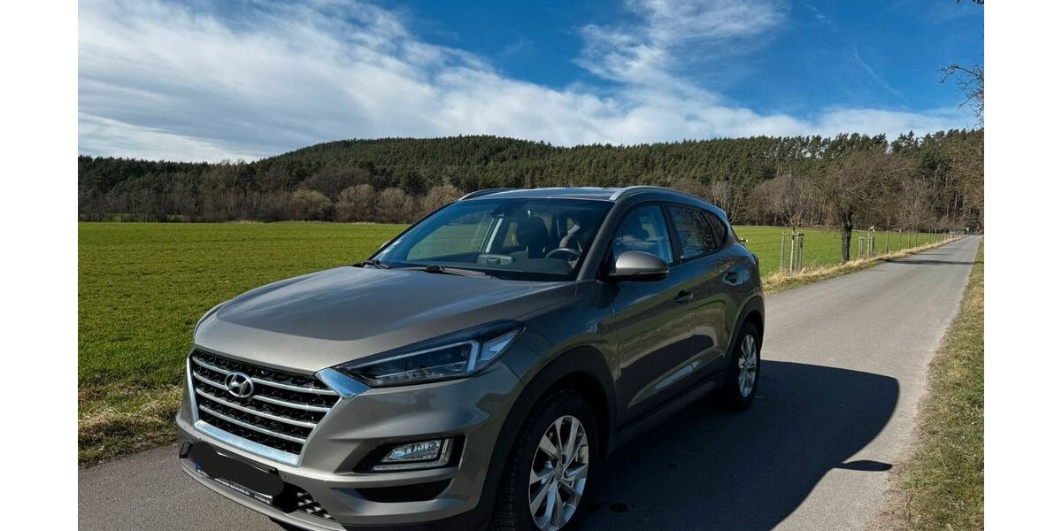 Hyundai TUCSON 53.000 km 19.500 &euro; Unterwellenborn 07333