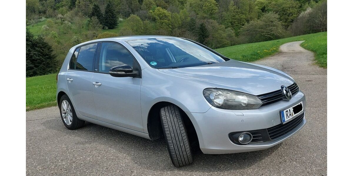 VW Golf 131.000 km 5.600 &euro; Loffenau 76597