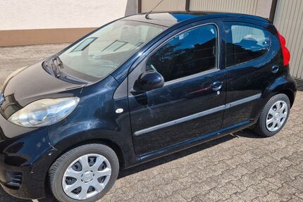 Peugeot 107 69.900 km 3.200 &euro; Langenfeld (Rheinland) 40764