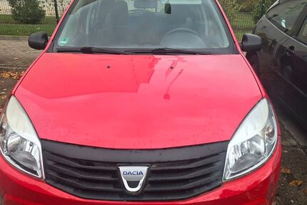 Dacia Sandero 22.000 km 1.400 &euro; Magdeburg 39120